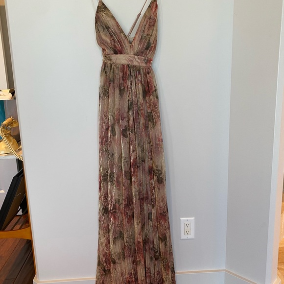 Le Château Metallic floral print deep V gown - Picture 5 of 9